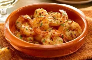 Recetas chilenas: platos típicos y tradicionales de Chile 211 Camarones chilenos al ajillo