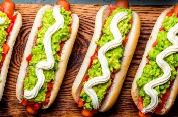 Tradición y variedad en el Día del Completo chileno ¿Quién es el rey indiscutido? Tradición y variedad en el Día del Completo chileno ¿Quién es el rey indiscutido?