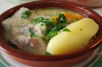 ¿Cómo hacer cazuela de cerdo y luche? Receta chilena tierra-mar sabrosa y reconfortante