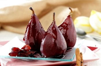 Receta de peras al vino tinto: Un postre clásico, elegante y delicioso Receta de peras al vino tinto: Un postre clásico, elegante y delicioso