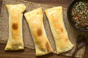 Receta de chaparritas con salchicha y queso: Sándwich rápido y delicioso Receta de chaparritas con salchicha y queso: Sándwich rápido y delicioso