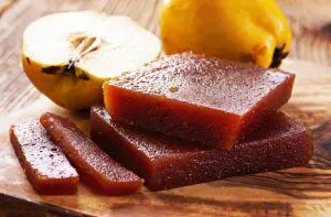 Recetas de salsas y aderezos típicos de Chile 54 Dulce de membrillo