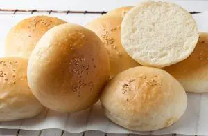 Recetas de panes típicos de Chile 13 Pan de hamburguesa