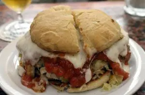 Recetas de sándwiches típicos de Chile 8 Receta de rumano completo chileno
