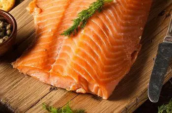Receta de salmón ahumado casero: Un clásico del sur de Chile Receta de salmón ahumado casero: Un clásico del sur de Chile