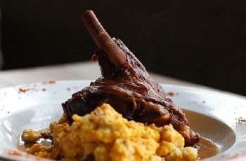 Receta de garrón de cordero al horno Receta de garrón de cordero al horno
