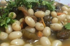 Receta de porotos con cochayuyo chileno