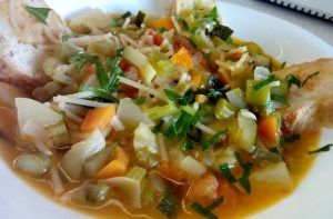 Receta de menestrón a la chilena