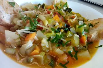 Receta de menestrón casero chileno: Delicioso guiso de inspiración italiana Receta de menestrón casero chileno: Delicioso guiso de inspiración italiana