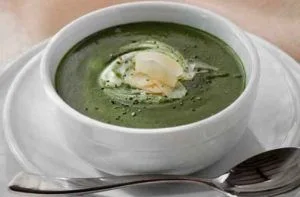 Recetas de sopas y guisos típicos de Chile 72 Receta de sopa de espinacas