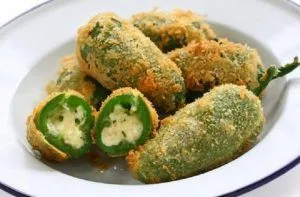 Recetas de aperitivos típicos de Chile 105 Receta de ajíes rellenos fritos
