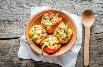 Receta de pimientos rellenos al horno con carne molida y arroz