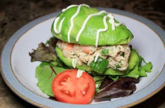 Palta rellena con centolla Receta de palta rellena con centolla