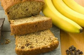 Receta de queque de plátano y avena: Aprovecha tus frutas muy maduras