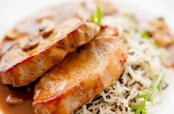 Receta de filete de cerdo con pisco chileno: Delicioso y versátil para 4 personas Receta de filete de cerdo con pisco chileno: Delicioso y versátil para 4 personas