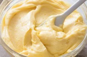 Crema pastelera Crema pastelera para rellenar los berlines chilenos