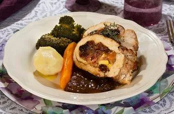 Pavo relleno al horno con jamón y manzanas: Receta perfecta para fin de año Pavo relleno al horno con jamón y manzanas: Receta perfecta para fin de año