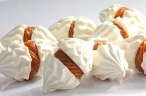 Recetas chilenas: platos típicos y tradicionales de Chile 220 Merenguitos con manjar