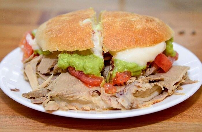 Sándwich de lomito de cerdo italiano