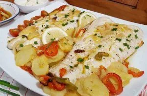 Receta de merluza al horno con papas