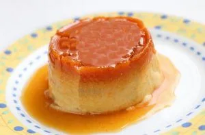 Recetas de postres típicos de Chile 4 Receta de sémola con leche y caramelo