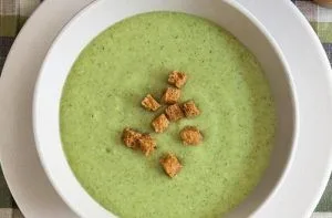 Recetas de sopas y guisos típicos de Chile 37 Receta de crema de brócoli