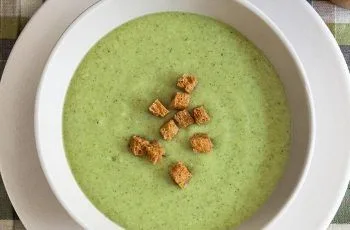 Receta de crema de brócoli saludable: Preparación fresca y reconfortante