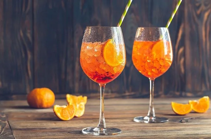 Receta de cóctel Ramazzotti Spritz: Clásico cóctel italiano para compartir 1 Receta de Ramazzotti Spritz