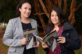 Lanzamiento del libro «Sidra y chicha de manzanas: Patrimonio de la Región de Los Ríos» Lanzamiento del libro «Sidra y chicha de manzanas: Patrimonio de la Región de Los Ríos»