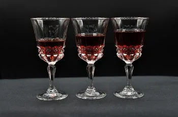 Receta de mistela de uva chilena: Licor de mosto de uva y aguardiente Receta de mistela de uva chilena: Licor de mosto de uva y aguardiente