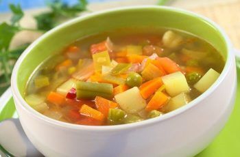 Receta de sopa de verduras casera: Sencilla y reconfortante Receta de sopa de verduras casera: Sencilla y reconfortante