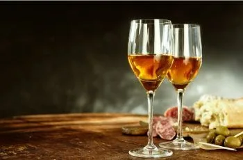 Receta de cóctel pajarete: Aromas y sabores de un vino dulce con D.O. Receta de cóctel pajarete: Aromas y sabores de un vino dulce con D.O.
