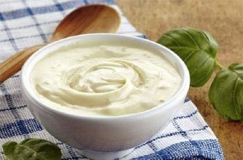 Receta de lactonesa o mayonesa sin huevo: Suave, casera y natural Receta de lactonesa o mayonesa sin huevo: Suave, casera y natural