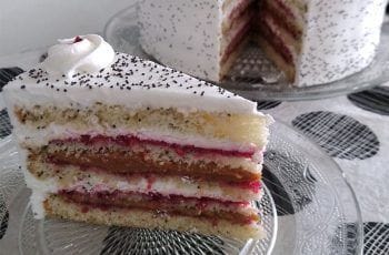 Receta de torta de amapolas, manjar y nuez: Un clásico nacional para 8 personas Receta de torta de amapolas, manjar y nuez: Un clásico nacional para 8 personas