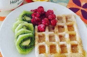 Receta de waffles de avena con frutas: Clásico para del desayuno Receta de waffles de avena con frutas: Clásico para del desayuno