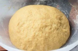 Masa berlines Masa de berlines fermentando para aumentar su volumen