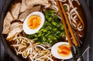 Receta de ramen de pollo coreano