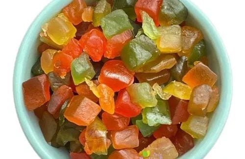 Mezcla de fruta confitada de colores, ingrediente tradicional del Pan de Pascua.