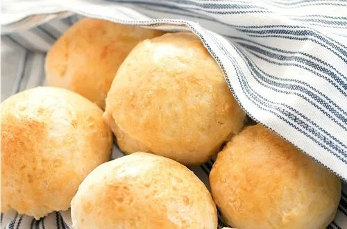 Pan sin levadura recién horneado Pan sin levadura recién horneado