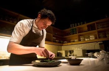 El chileno Rodolfo Guzmán es reconocido como uno de los 10 mejores chefs del mundo El chileno Rodolfo Guzmán es reconocido como uno de los 10 mejores chefs del mundo