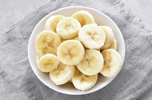 Platano en rebanadas