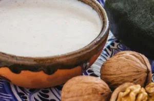 Receta de salsa nogada mexicana