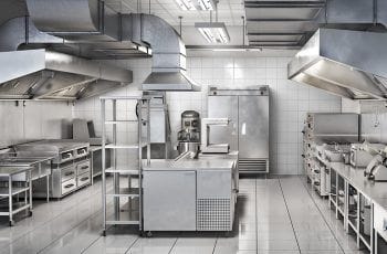 Más allá de las recetas: Ductos galvanizados y de acero inoxidable en la infraestructura de cocinas chilenas Más allá de las recetas: Ductos galvanizados y de acero inoxidable en la infraestructura de cocinas chilenas