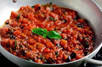 Receta de salsa puttanesca italiana: Audaz y original acompañamiento Receta de salsa puttanesca italiana: Audaz y original acompañamiento