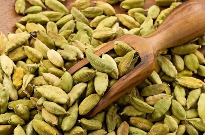 Propiedades y beneficios del cardamomo Propiedades y beneficios del cardamomo