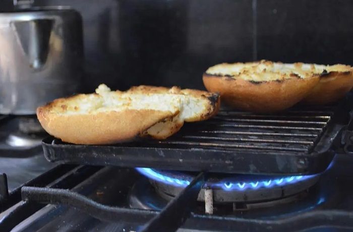 Tostador de pan chileno Tostador de pan chileno