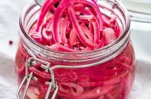 Receta de cebolla roja encurtida