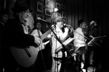 El Huaso Enrique y 2 lugares en Santiago para disfrutar cueca y comida chilena todo el año El Huaso Enrique y 2 lugares en Santiago para disfrutar cueca y comida chilena todo el año