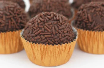 ¿Cómo hacer brigadeiros? Receta de brigadeiro de chocolate brasileño casero